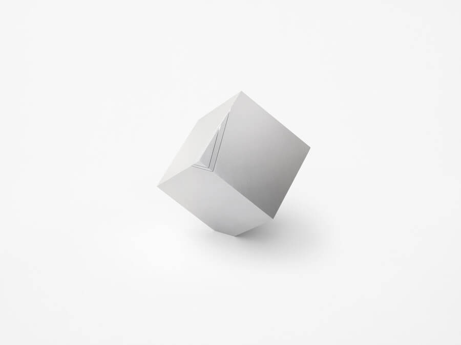 Cube shaped clock